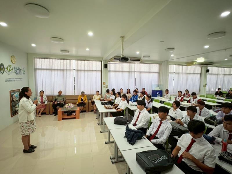 คณะเทคโนโลยีการเกษตรจัดกิจกรรมปฐมนิเทศนักศึกษาใหม่ ประจำปีการศึกษา 2568  นำโดย ท่านคณบดีผู้ช่วยศาสตราจารย์ ดร.จําเนียร มีสำลี และคณาจารย์คณะเทคโนโลยีการเกษตร